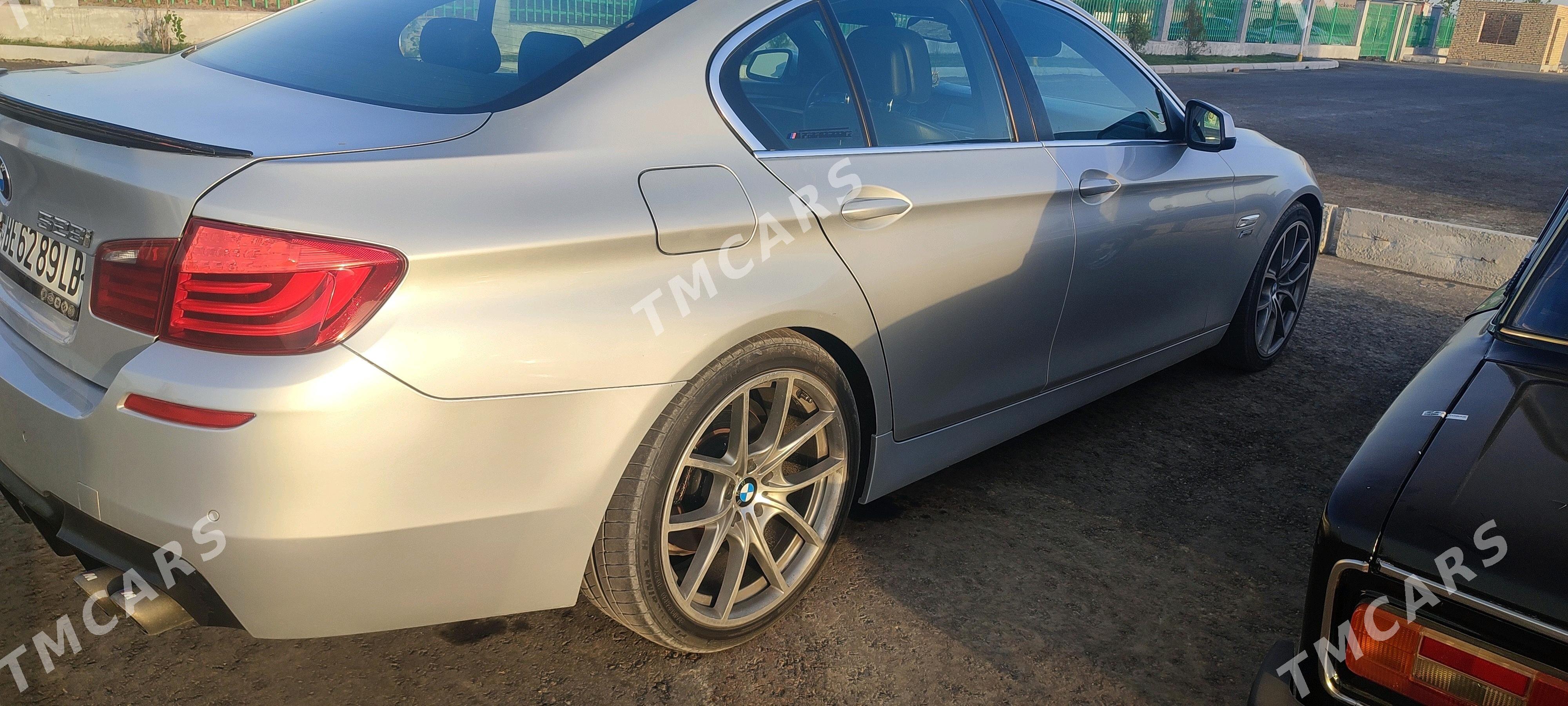 BMW 528 2011 - 240 000 TMT - Dänew - img 4