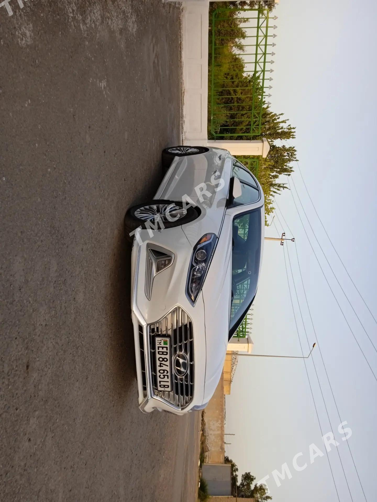 Hyundai Sonata 2018 - 220 000 TMT - Дянев - img 5