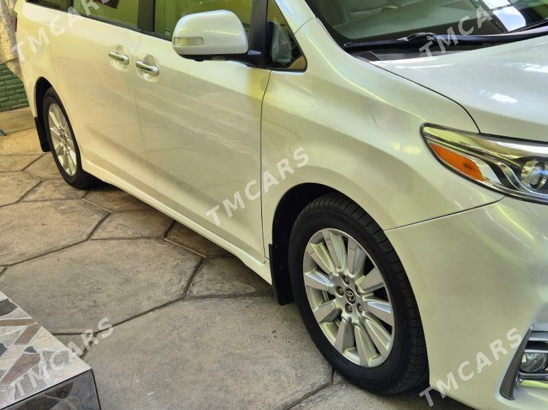 Toyota Sienna 2020 - 645 000 TMT - Aşgabat - img 4