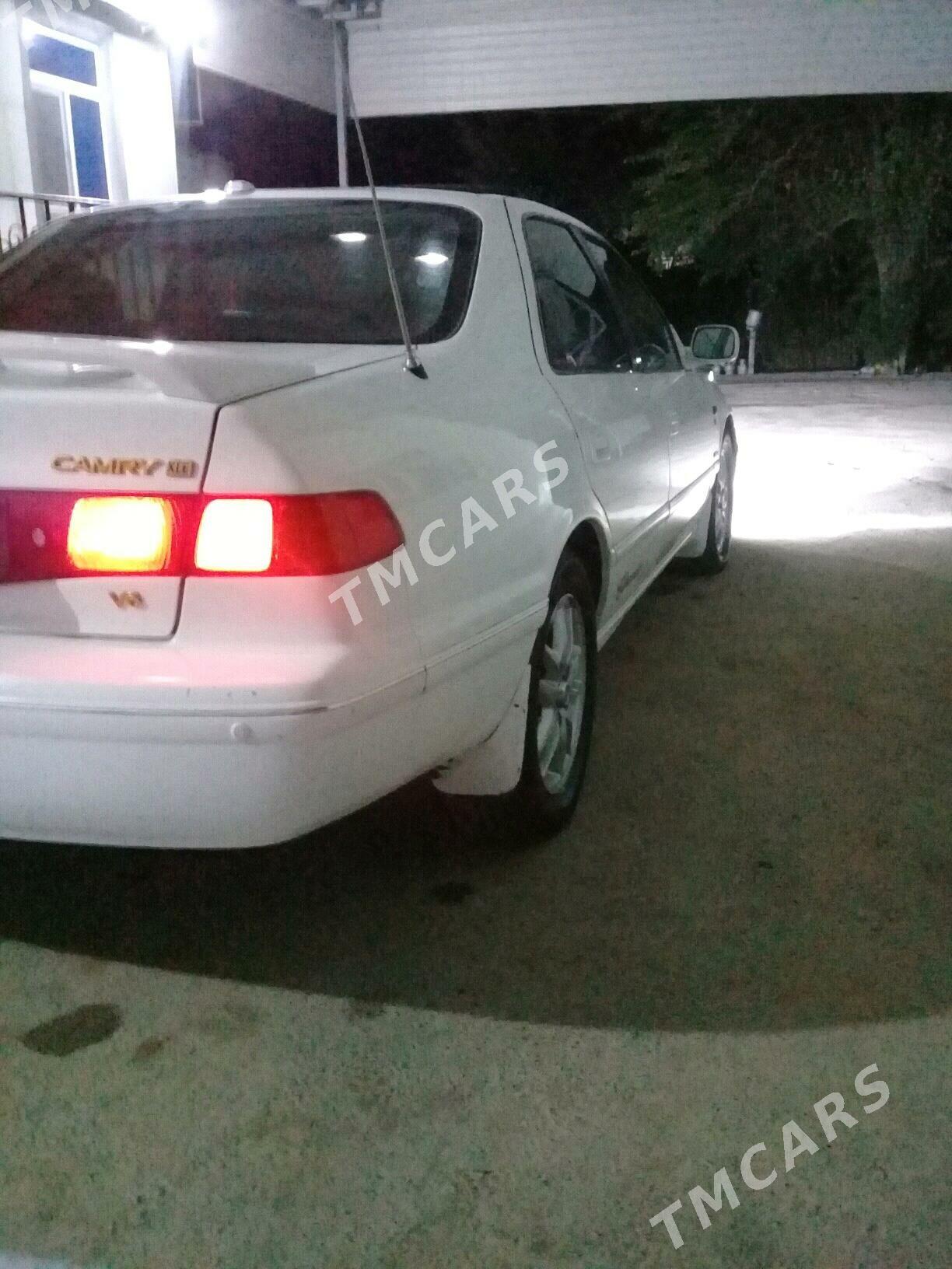 Toyota Camry 2000 - 140 000 TMT - Köýtendag - img 3