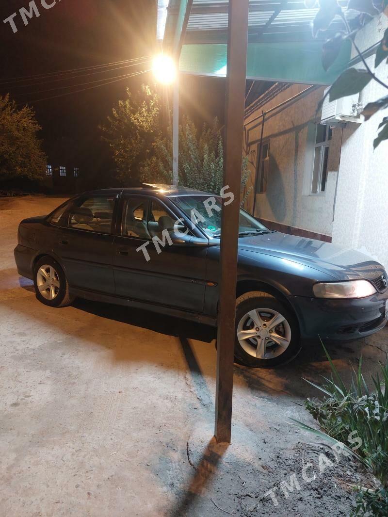 Opel Vectra 2001 - 53 000 TMT - Гурбансолтан Едже - img 2
