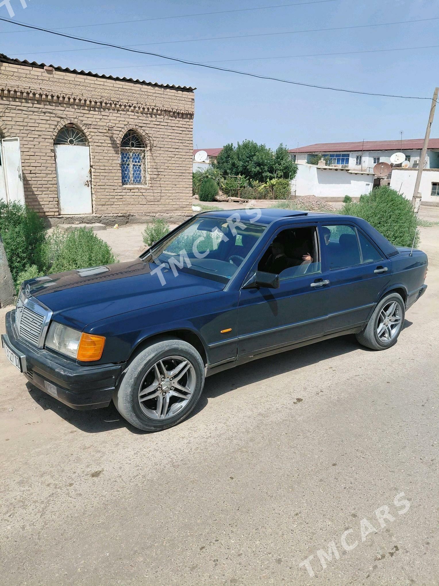 Mercedes-Benz 190E 1987 - 26 000 TMT - Gubadag - img 2