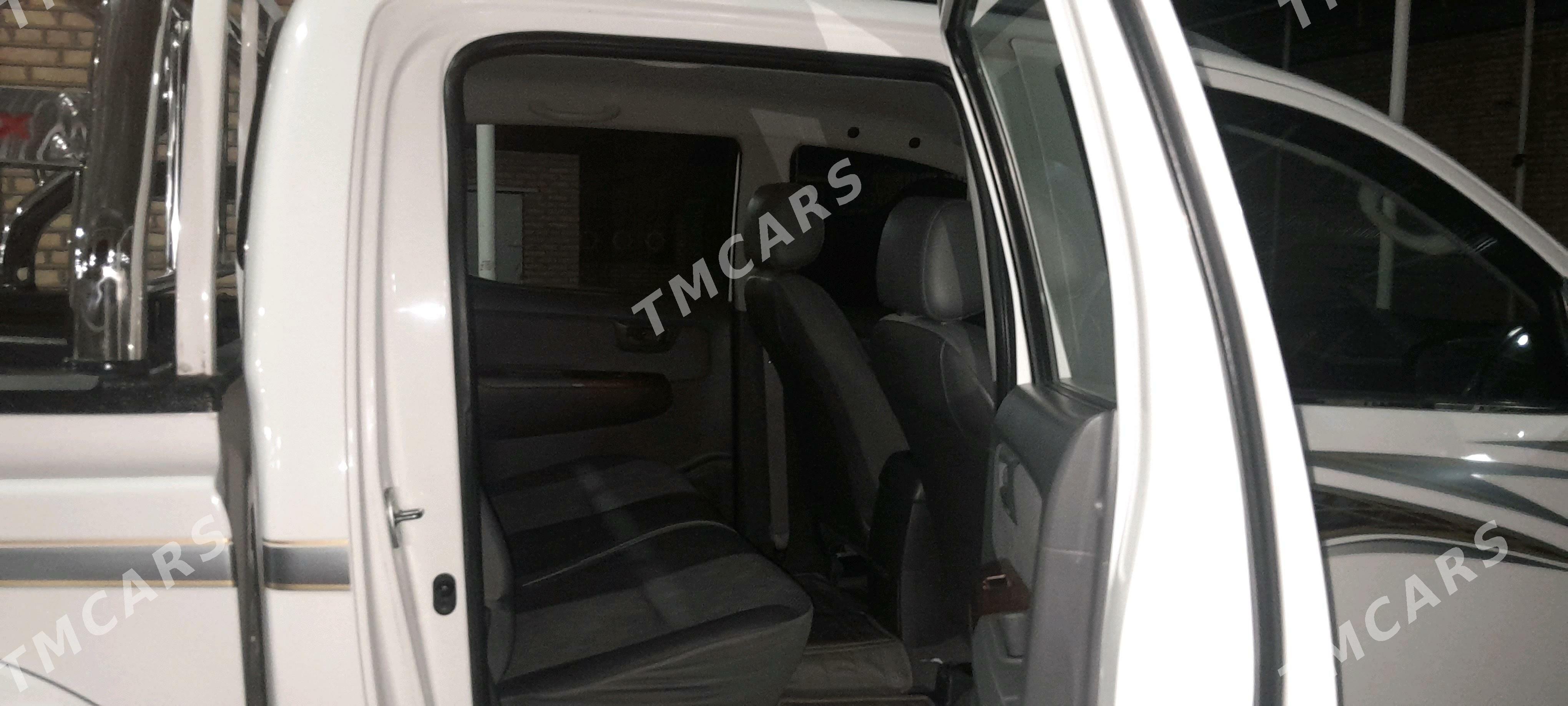 Toyota Hilux 2014 - 435 000 TMT - Мары - img 4
