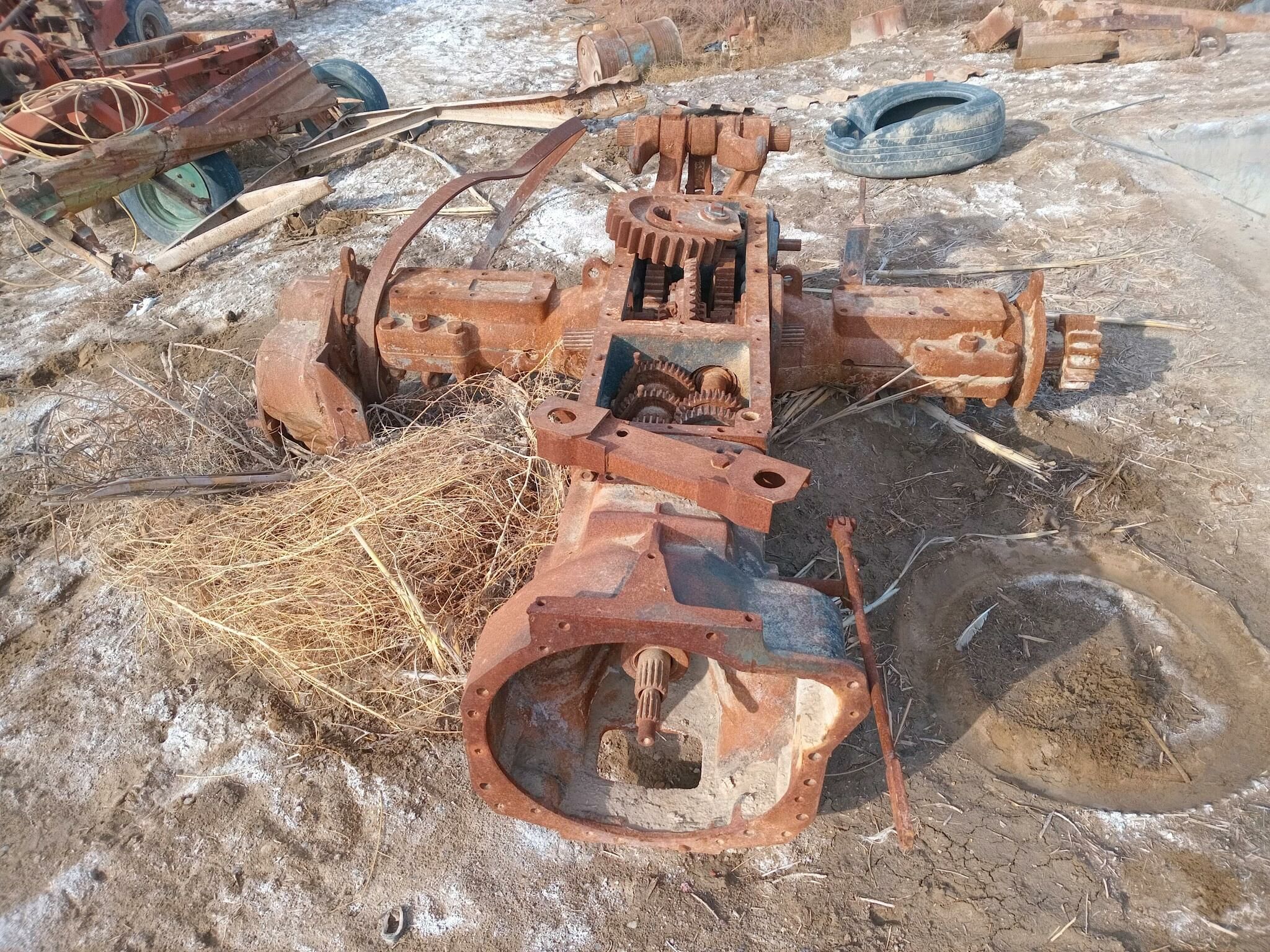 trator mossy 3 000 TMT - Ýolöten - img 2