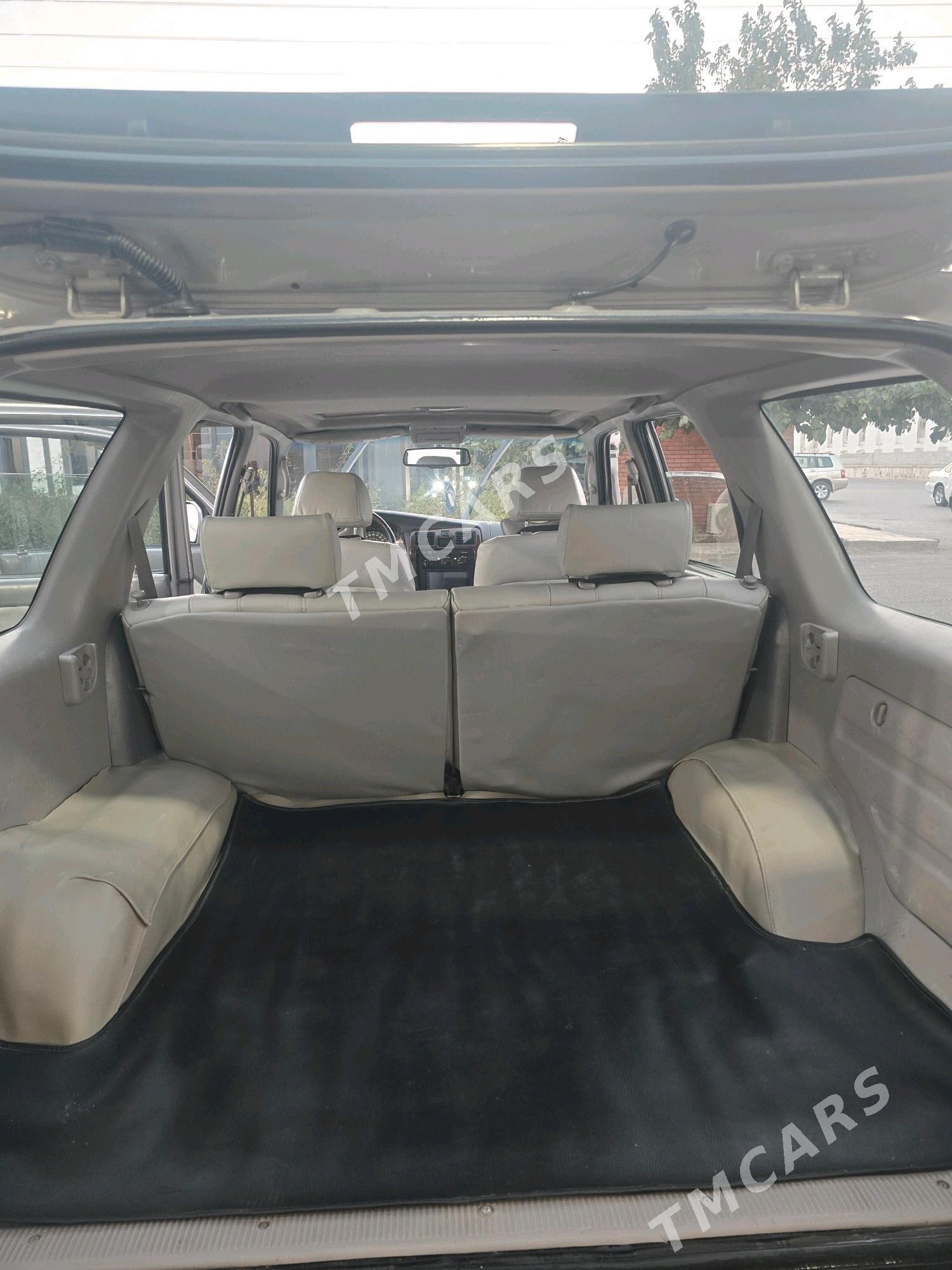 Toyota 4Runner 2002 - 180 000 TMT - Мары - img 9
