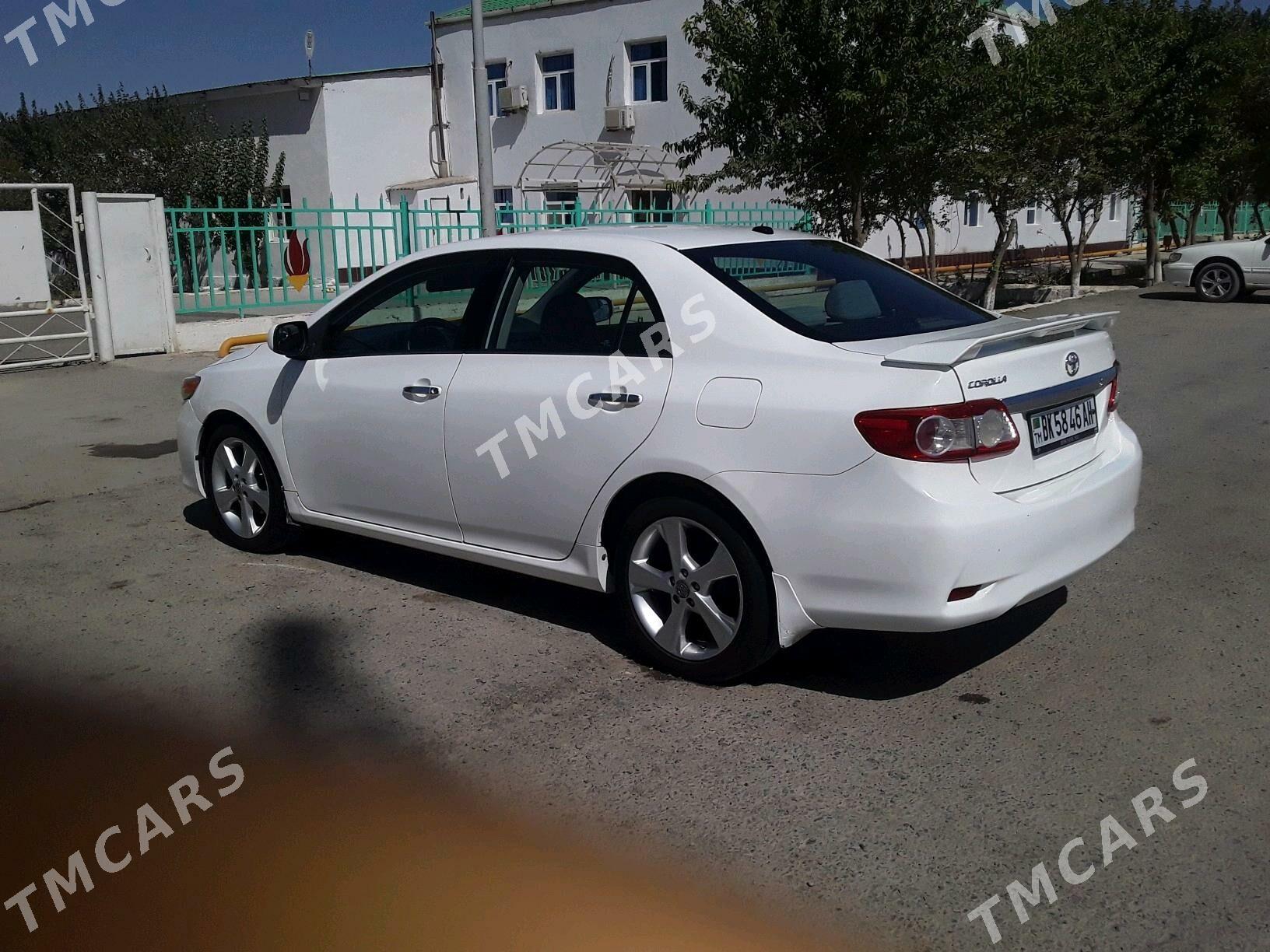 Toyota Corolla 2013 - 165 000 TMT - Теджен - img 3