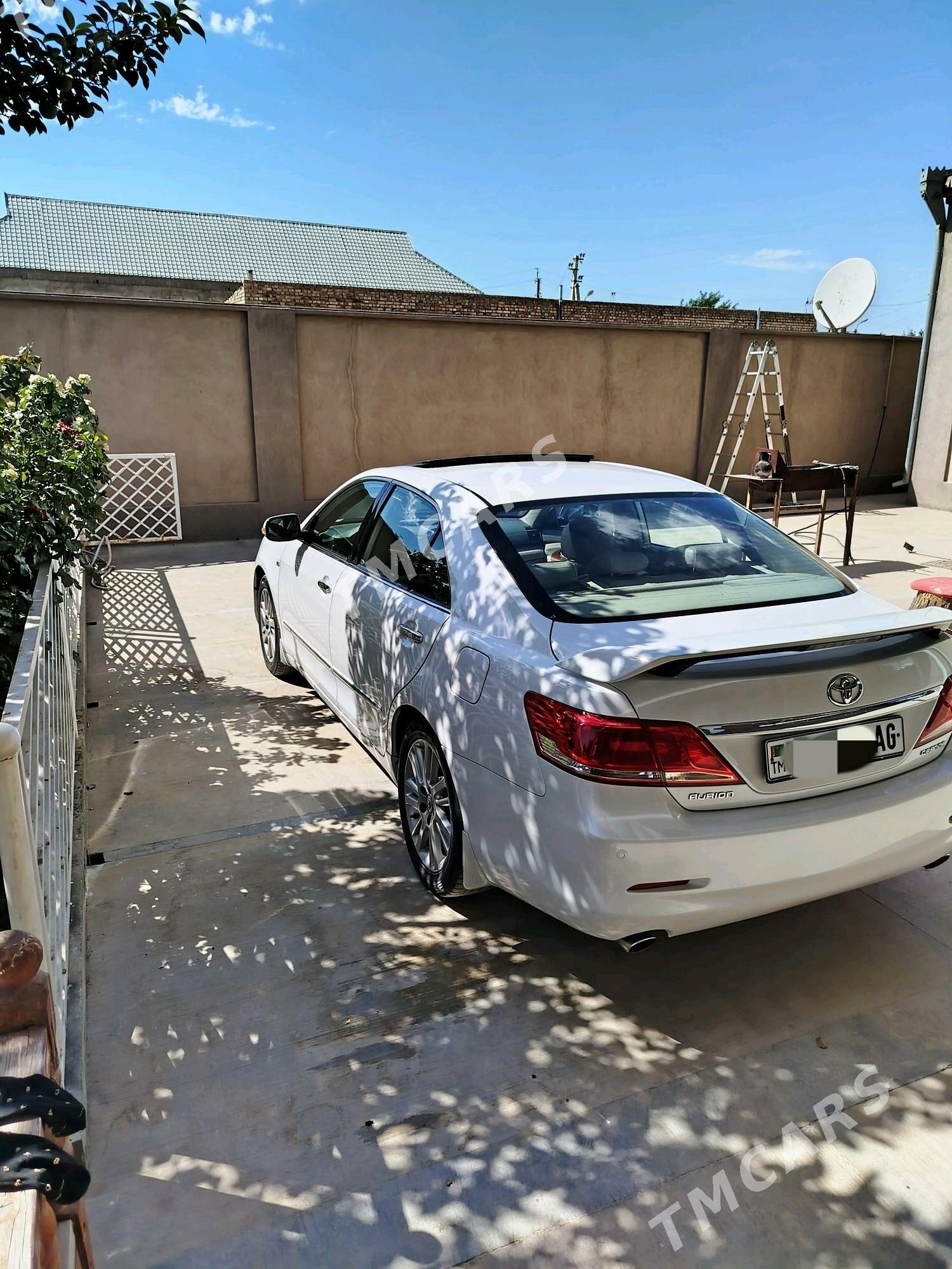 Toyota Aurion 2011 - 250 000 TMT - Bäherden - img 2