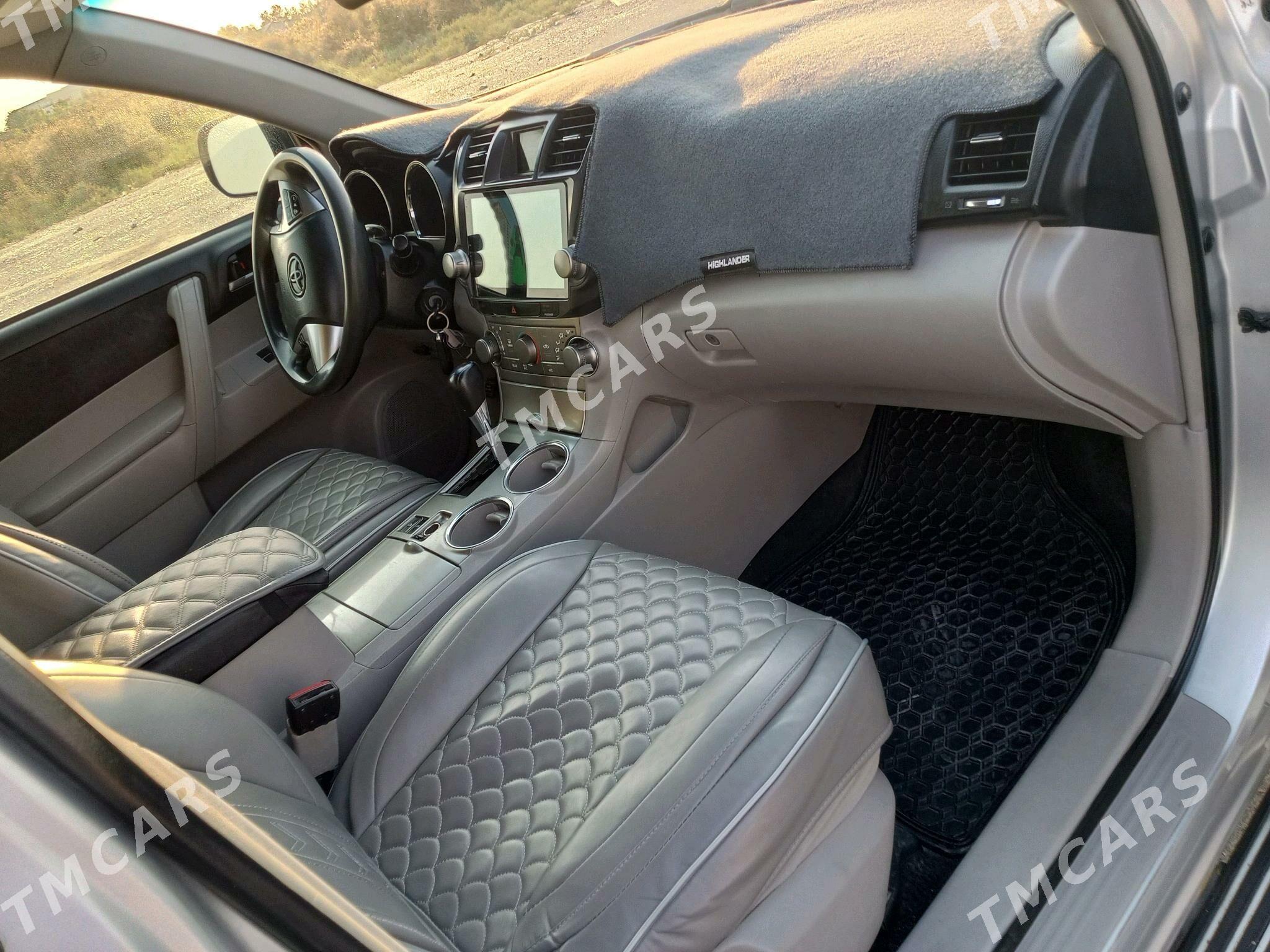 Toyota Highlander Hybrid 2012 - 298 000 TMT - Керки - img 2