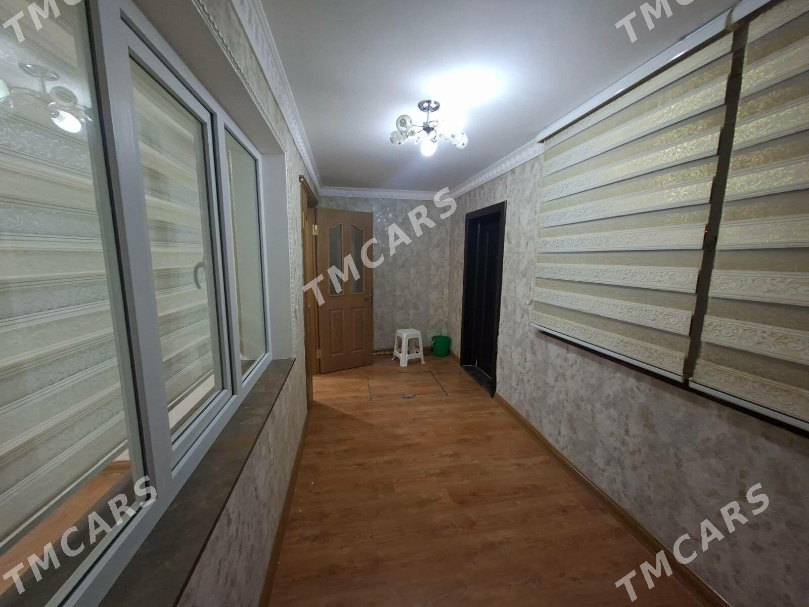 11 мкр 4/1 этаж 1 ком - 11 mkr - img 4