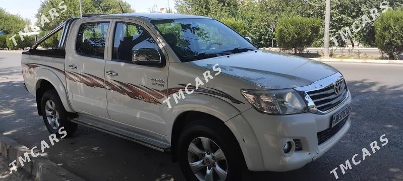 Toyota Hilux 2014 - 400 000 TMT - Шабатский этрап - img 6