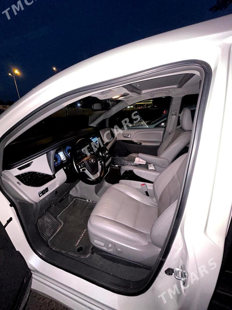 Toyota Sienna 2019 - 420 000 TMT - Ашхабад - img 4