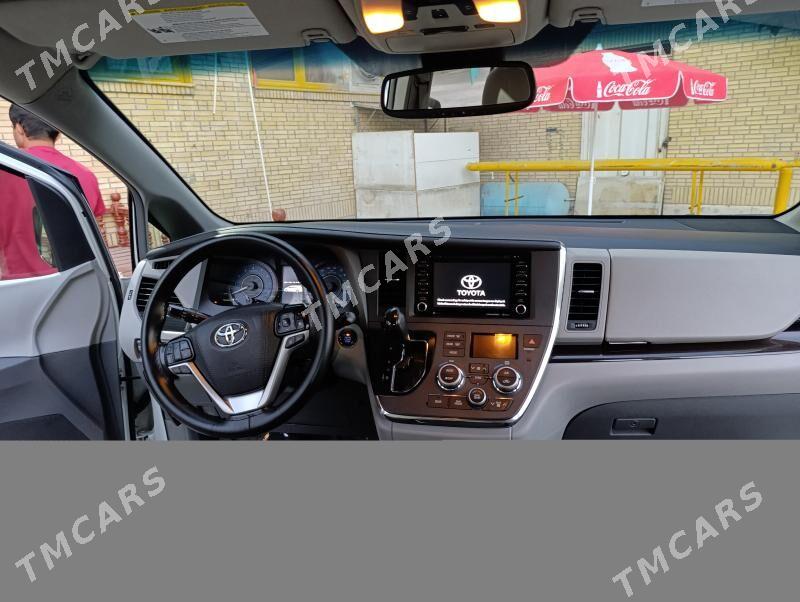 Toyota Sienna 2019 - 420 000 TMT - Ашхабад - img 8