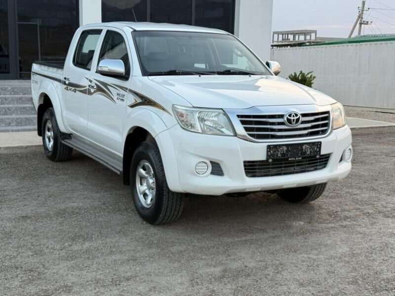 Toyota Hilux 2014 - 420 000 TMT - Ашхабад - img 3