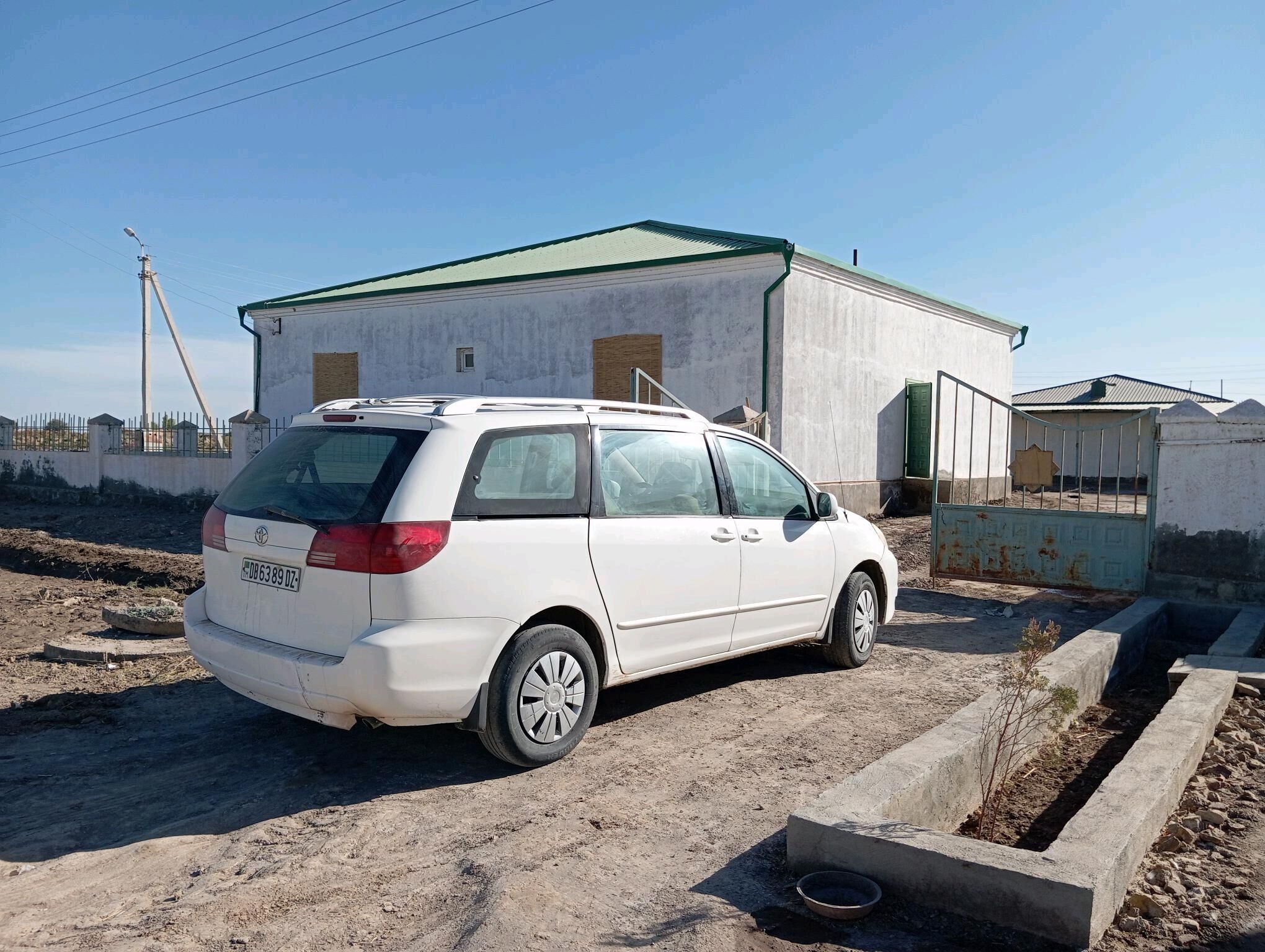 Toyota Sienna 2004 - 150 000 TMT - Кёнеургенч - img 6