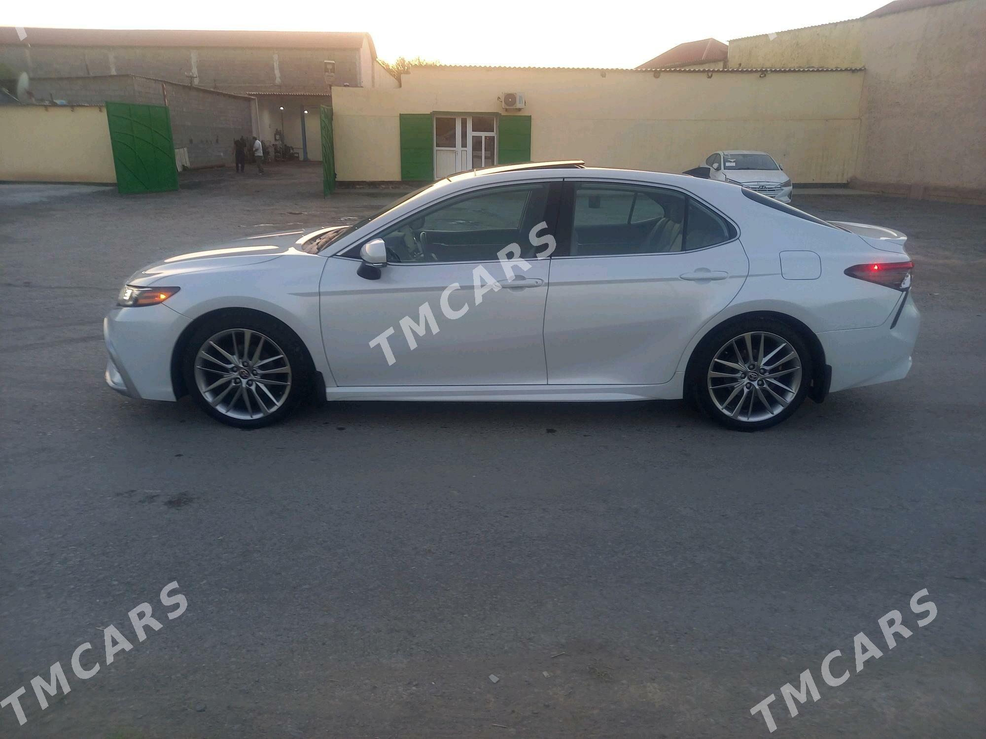 Toyota Camry 2021 - 410 000 TMT - Ашхабад - img 3