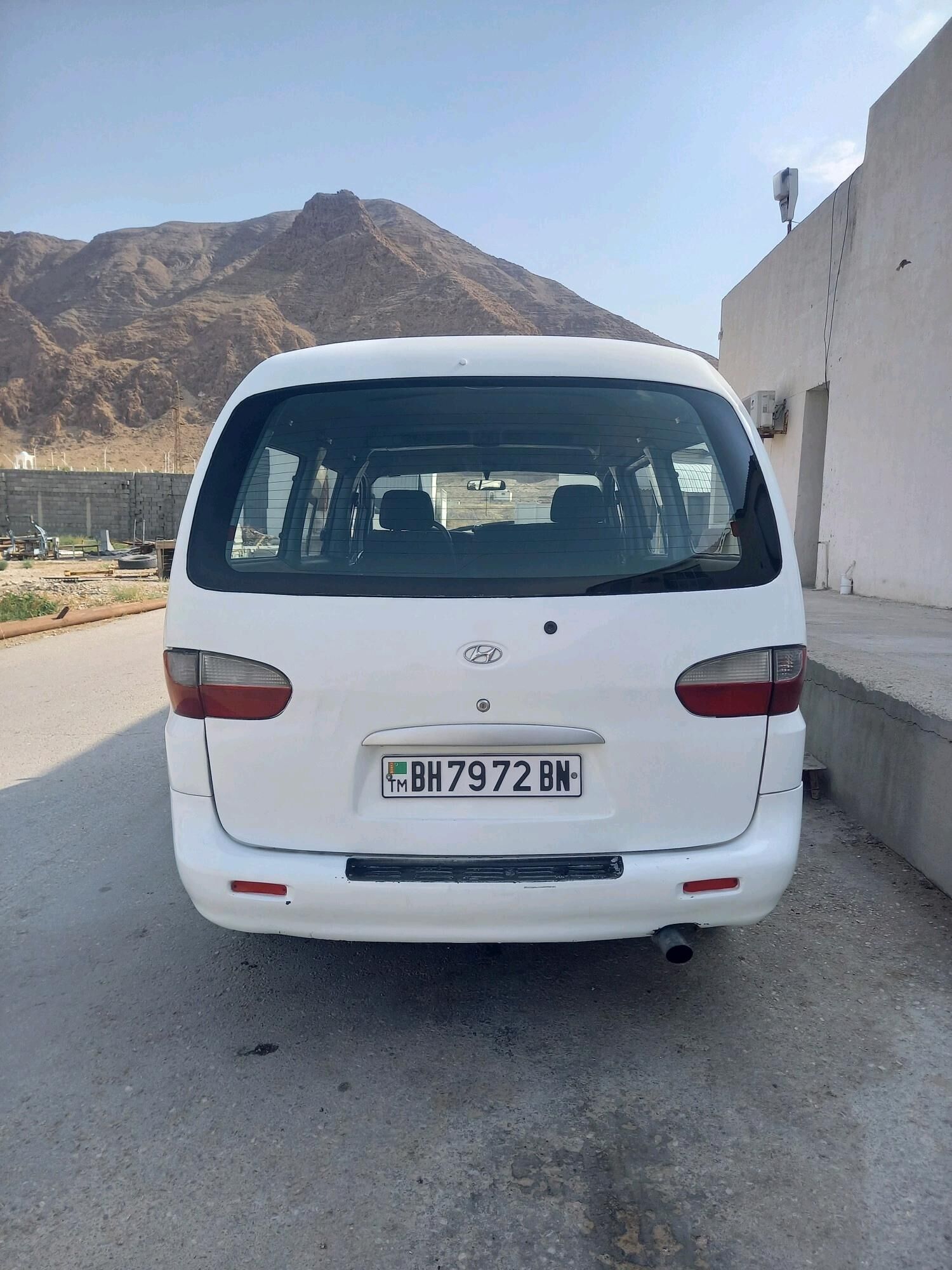 Hyundai H-1 2001 - 75 000 TMT - Балканабат - img 2