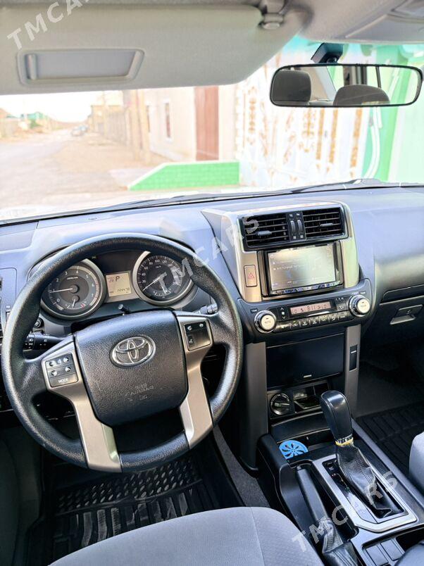 Toyota Land Cruiser Prado 2012 - 500 000 TMT - Балканабат - img 9