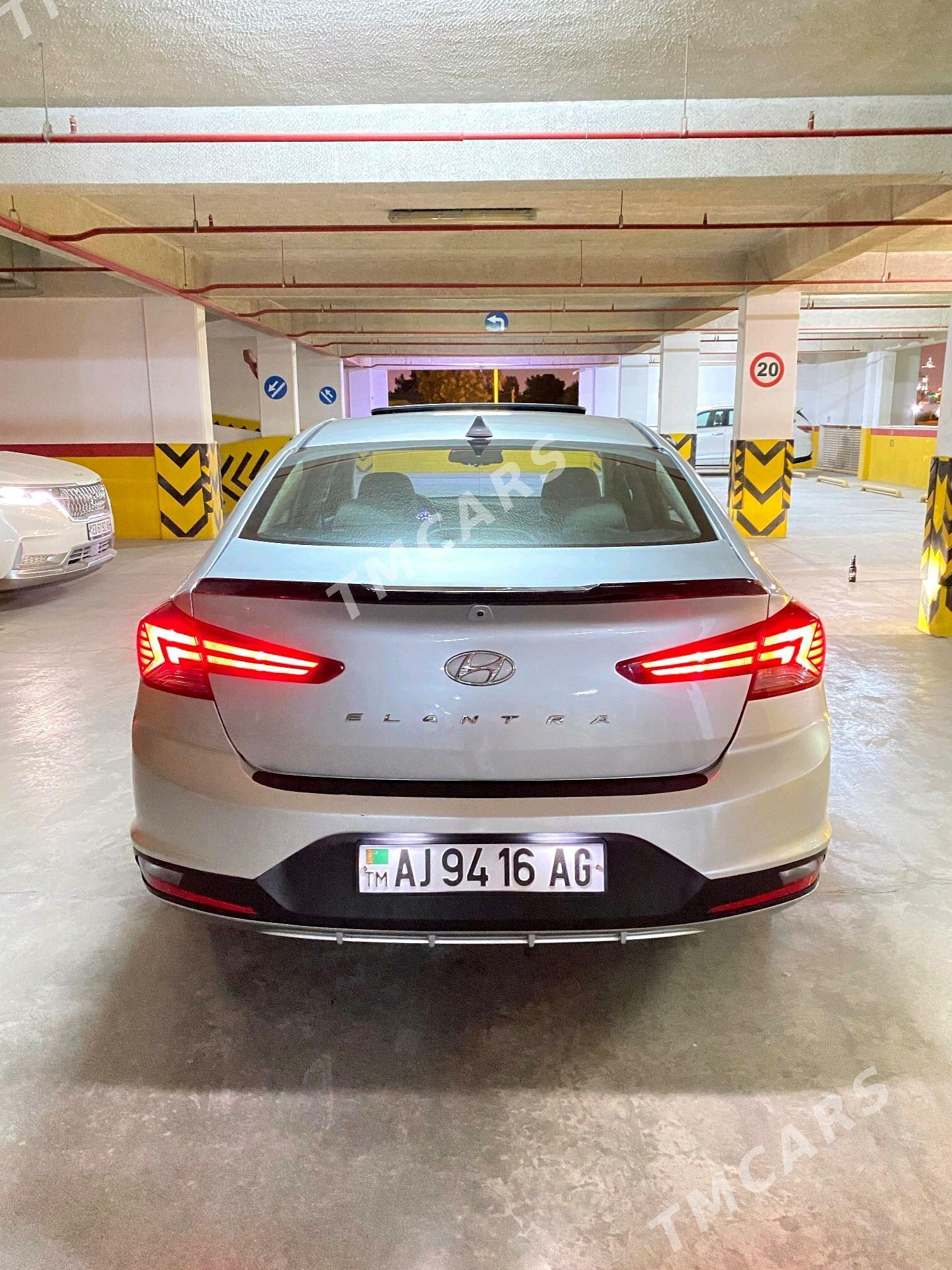 Hyundai Elantra 2019 - 240 000 TMT - Aşgabat - img 4