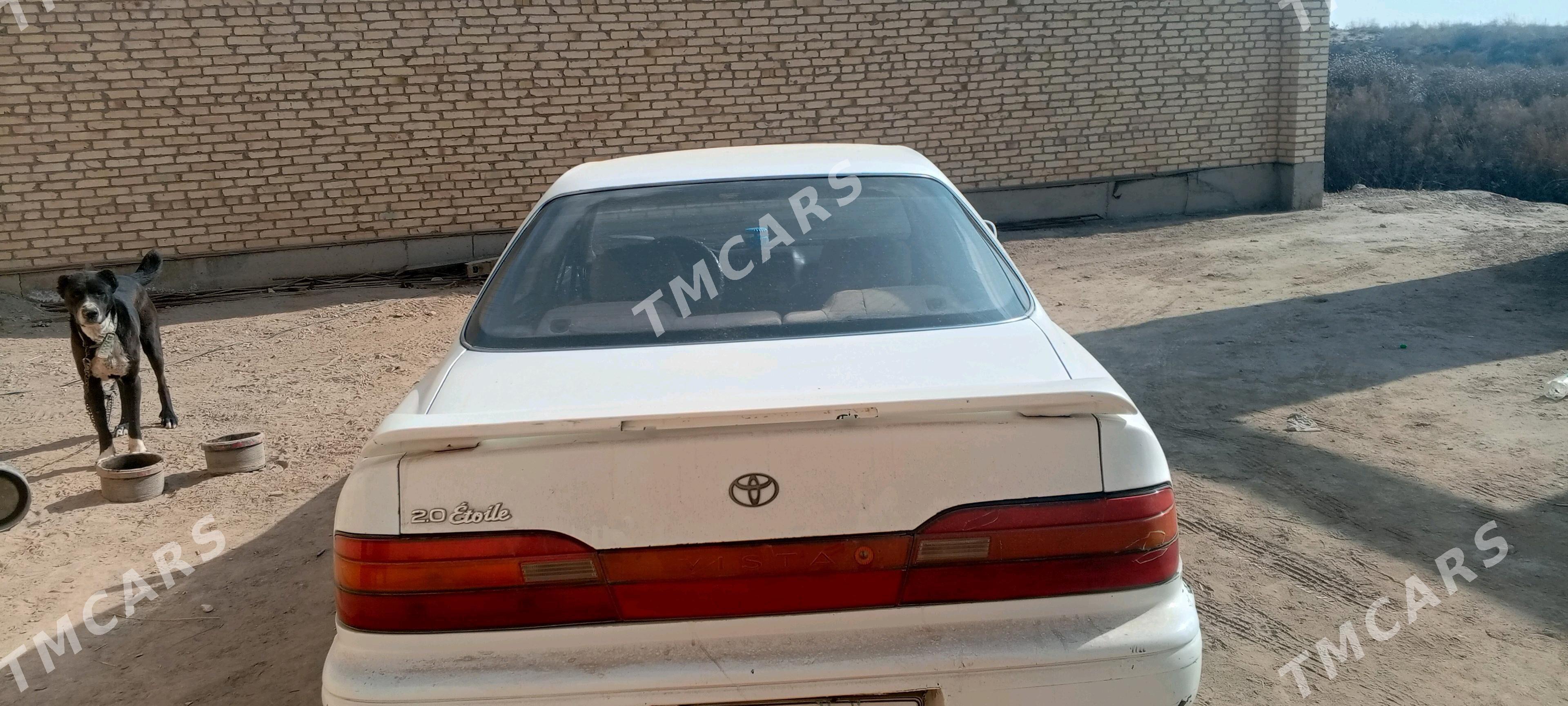 Toyota Vista 1990 - 35 000 TMT - Çärjew - img 2