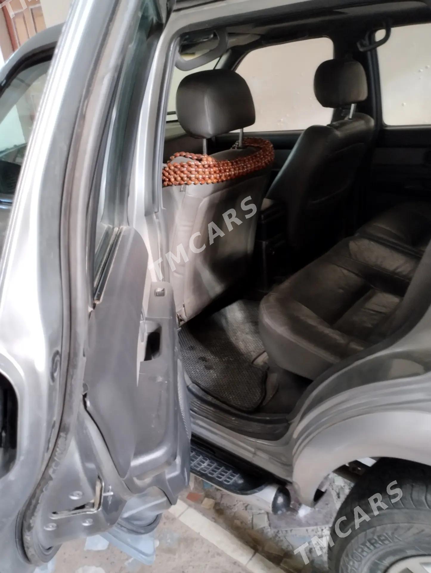 Nissan Pathfinder 2000 - 90 000 TMT - Туркменабат - img 2