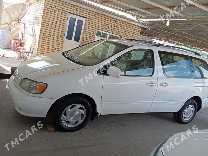 Toyota Sienna 2002 - 150 000 TMT - Mary - img 3