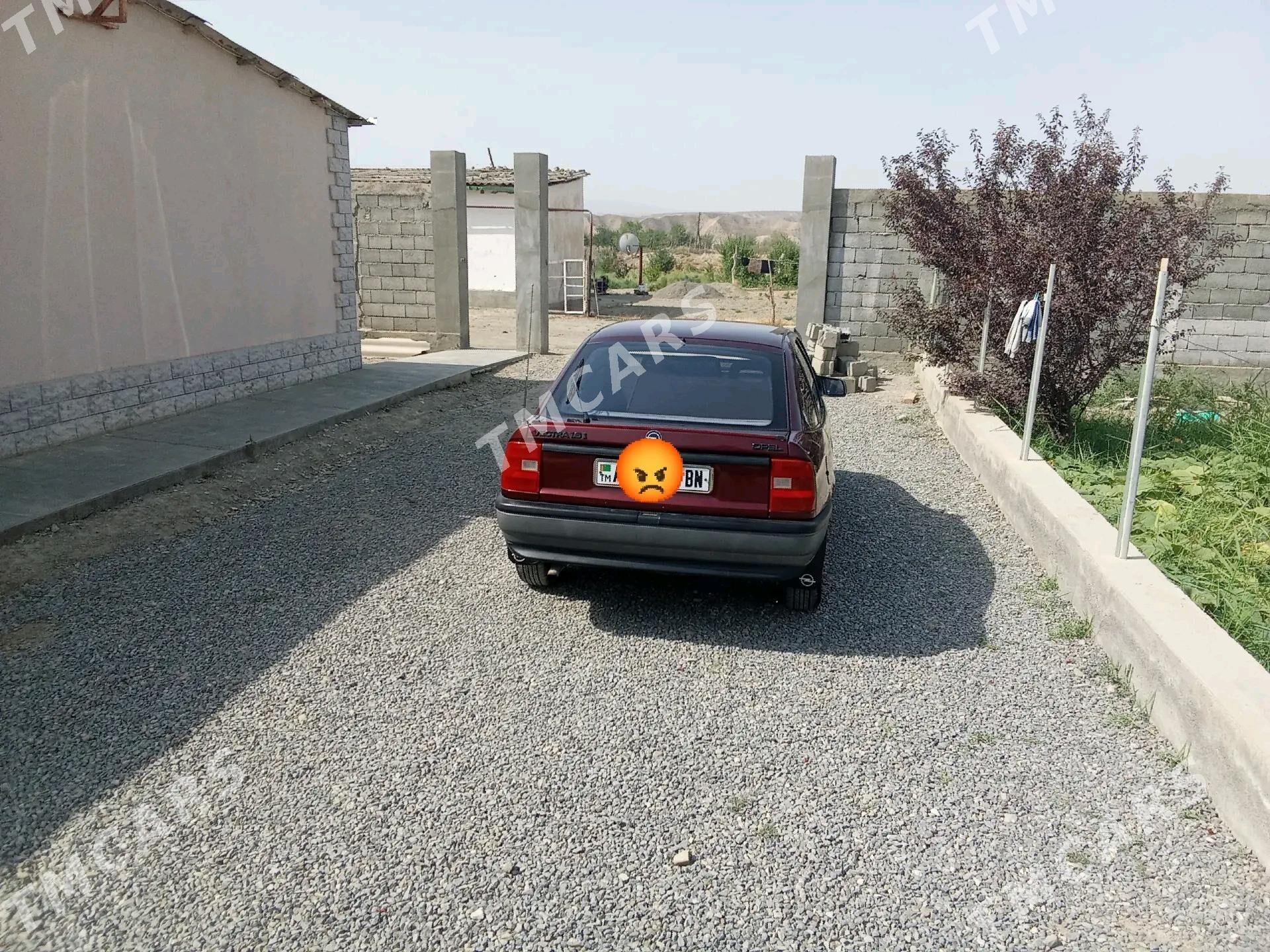 Opel Vectra 1990 - 40 000 TMT - Magtymguly - img 5