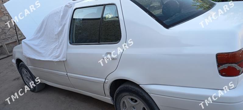 Volkswagen Passat 1993 - 30 000 TMT - Достлук - img 2