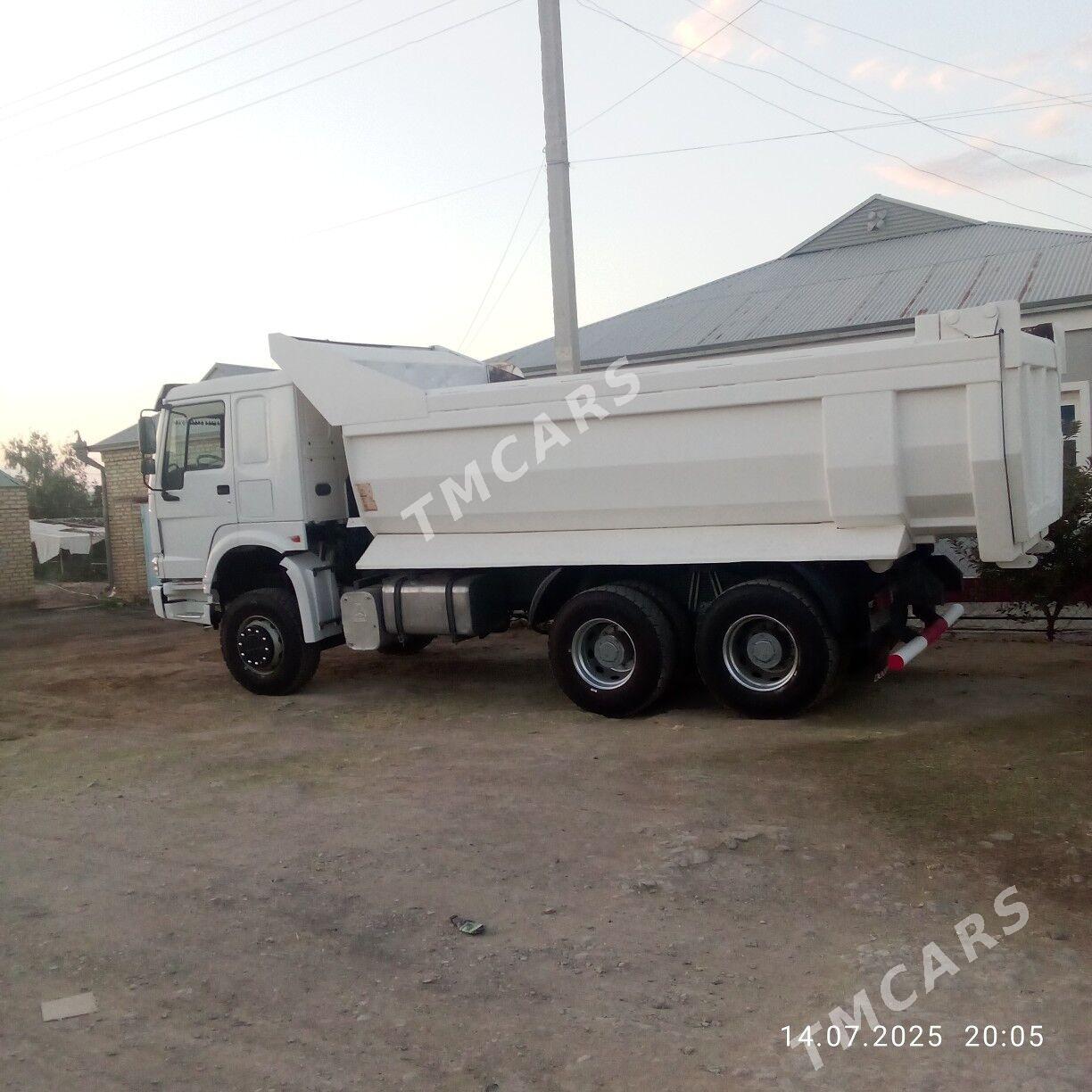 Howo Sinotruk 2011 - 340 000 TMT - Murgap - img 4