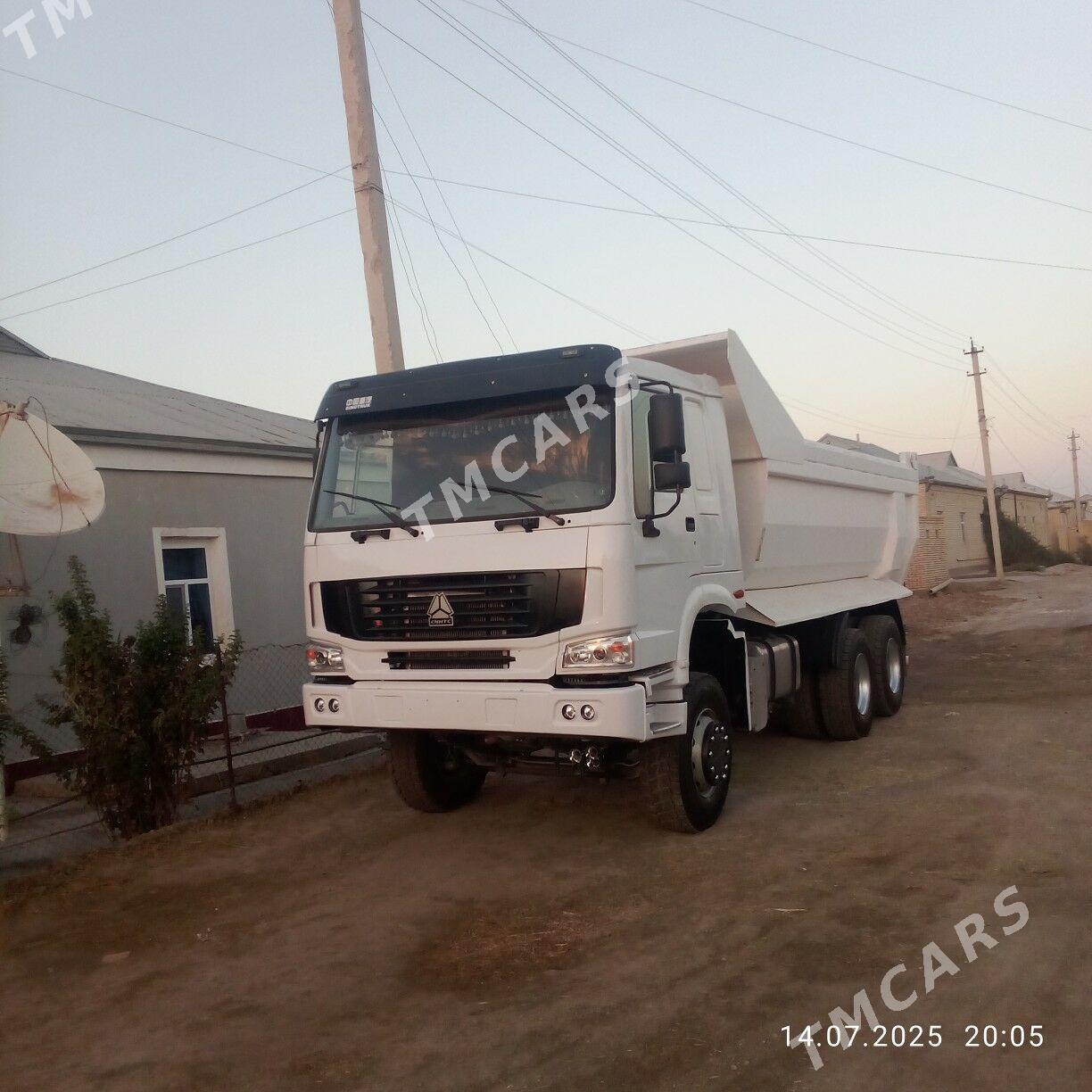 Howo Sinotruk 2011 - 340 000 TMT - Murgap - img 2