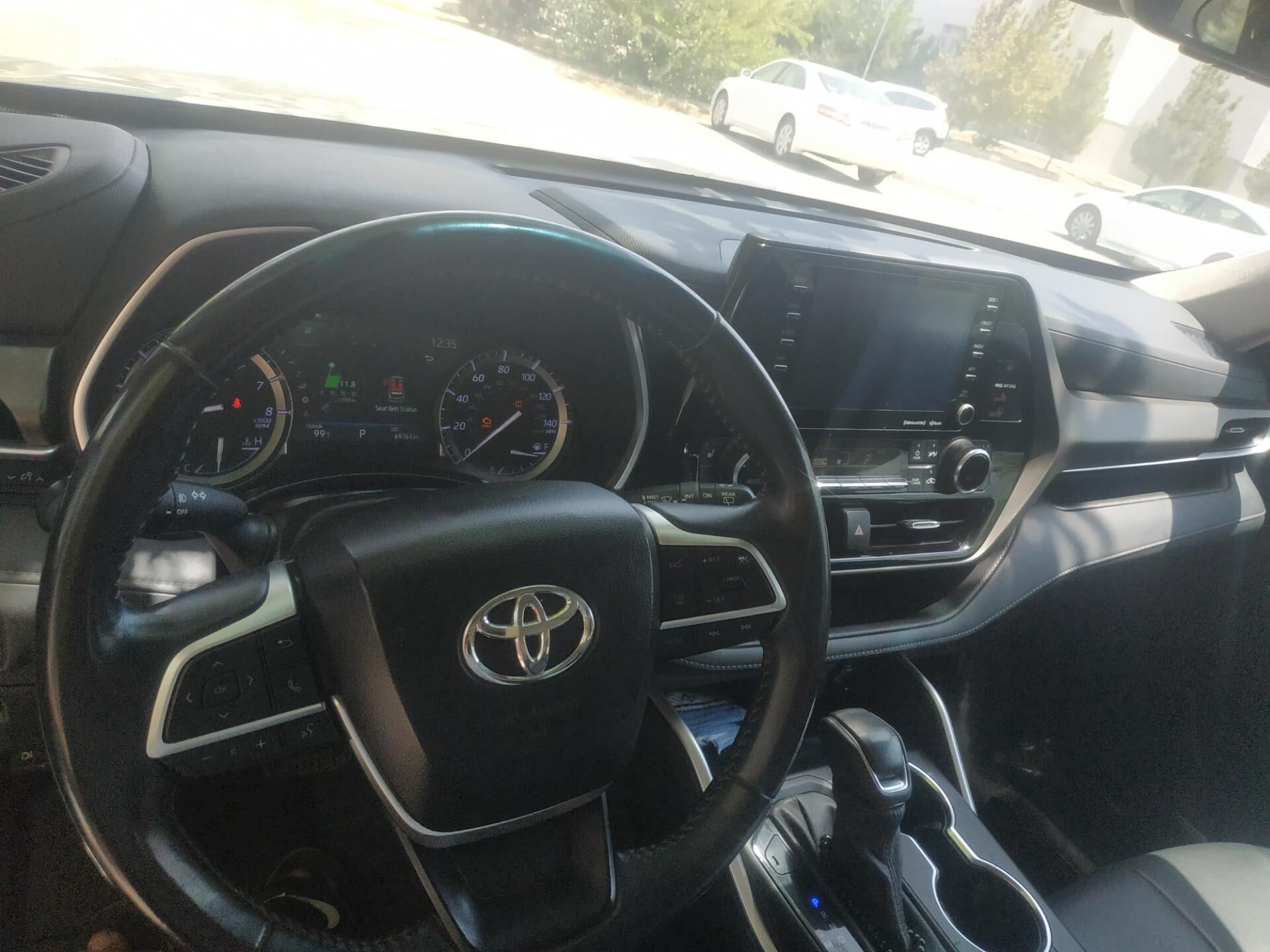 Toyota Highlander 2022 - 530 000 TMT - Gurtly - img 4