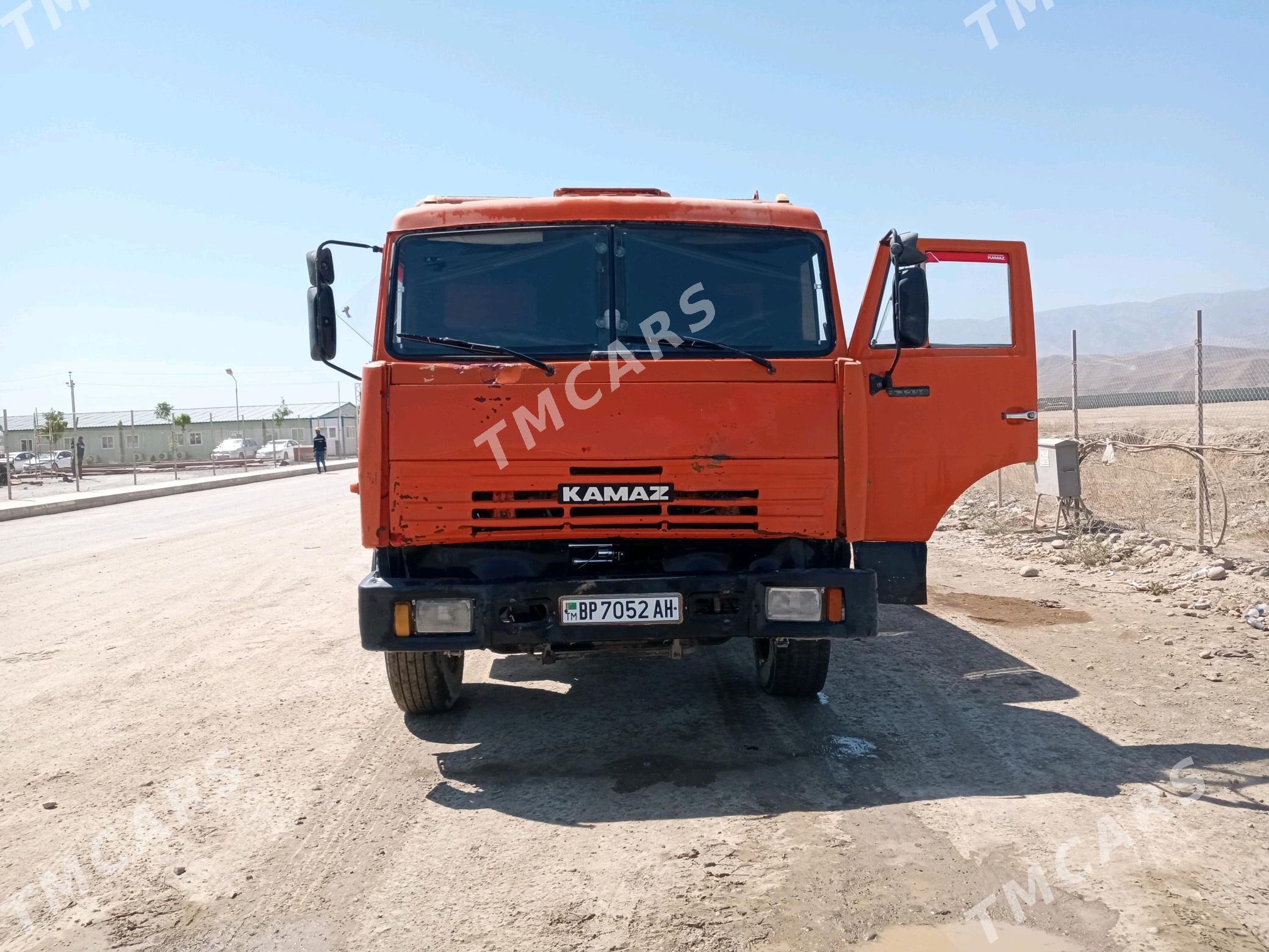Kamaz 6520 2006 - 260 000 TMT - Гёкдепе - img 4