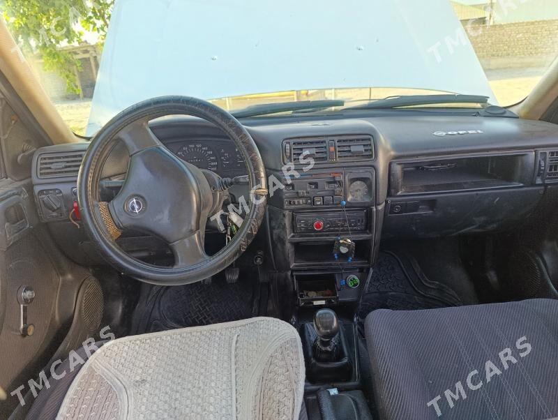 Opel Vectra 1992 - 24 000 TMT - Kaka - img 2