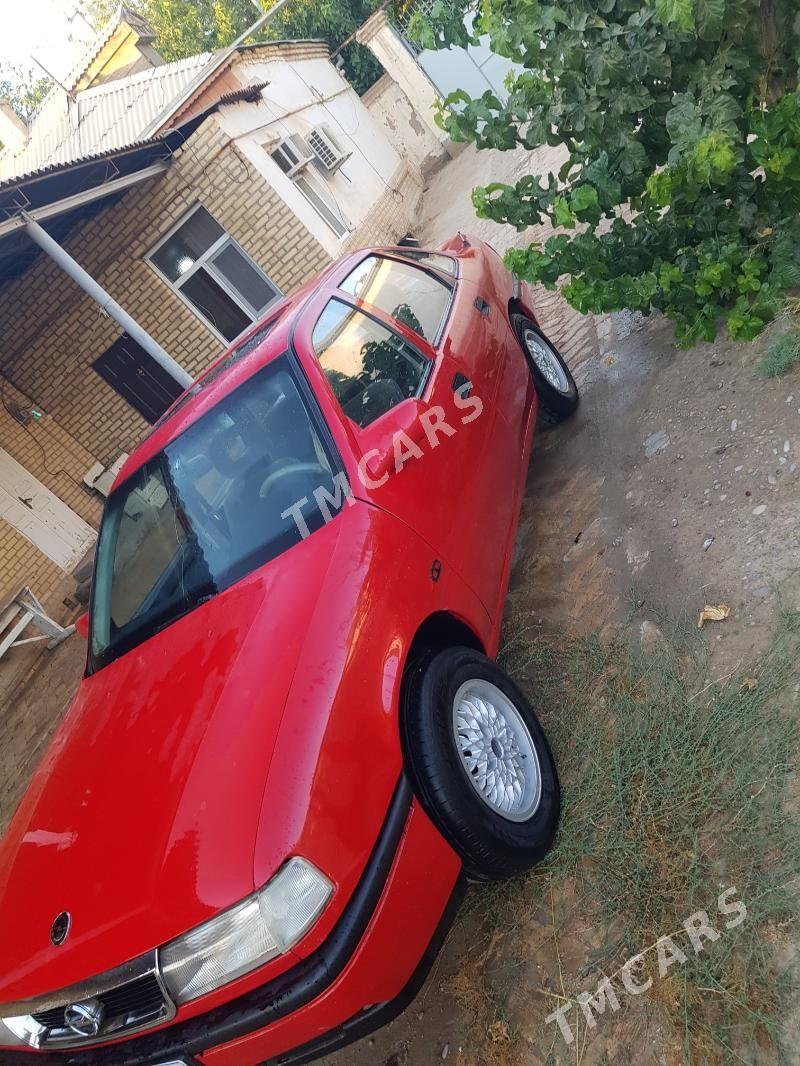 Opel Vectra 1993 - 30 000 TMT - Ёлётен - img 2