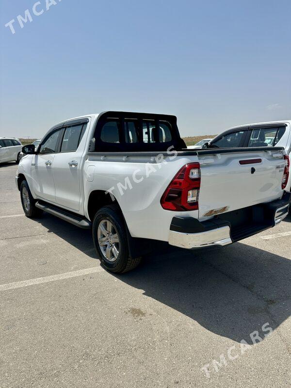 Toyota Hilux 2025 - 686 000 TMT - Aşgabat - img 6