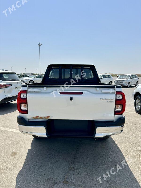 Toyota Hilux 2025 - 686 000 TMT - Aşgabat - img 7