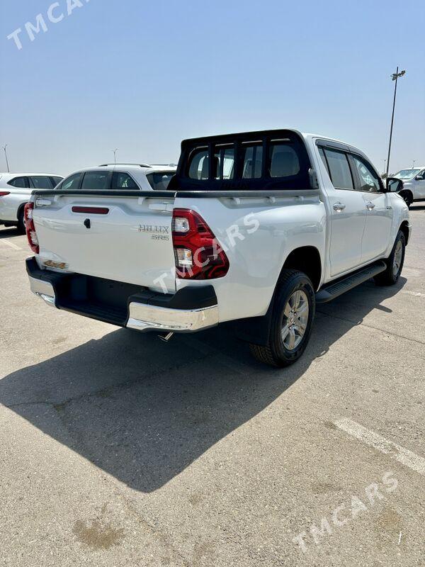 Toyota Hilux 2025 - 686 000 TMT - Aşgabat - img 5
