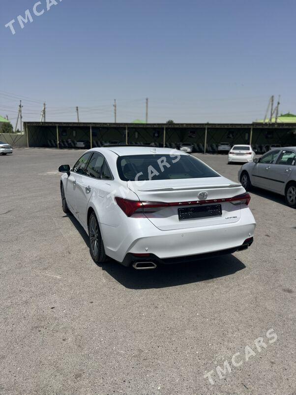 Toyota Avalon 2019 - 480 000 TMT - Бузмеин - img 3