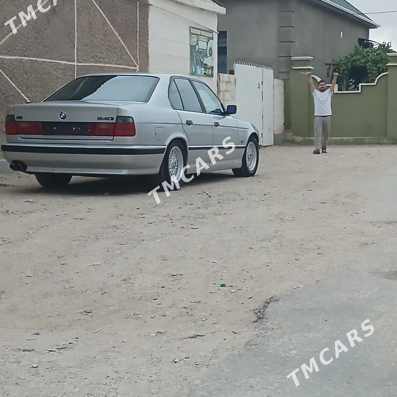 BMW E34 1996 - 85 000 TMT - Балканабат - img 6