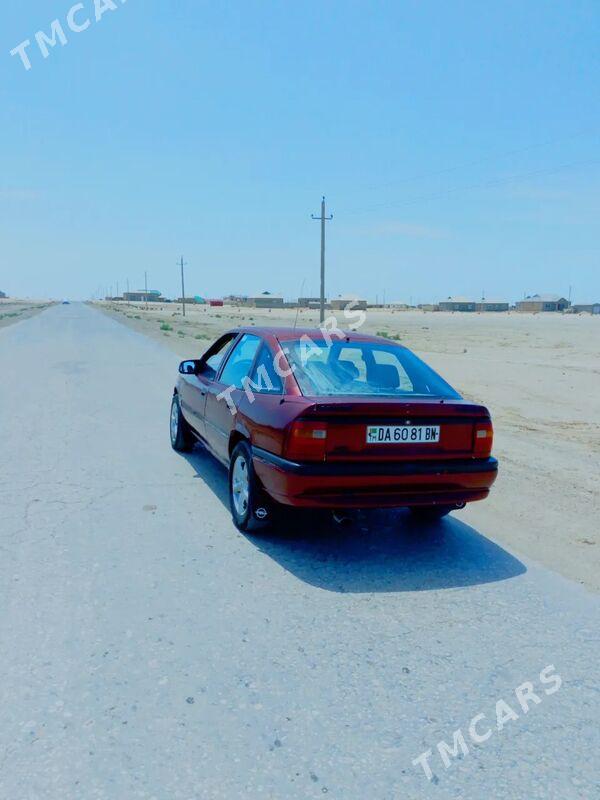 Opel Vectra 1991 - 20 000 TMT - Esenguly - img 3