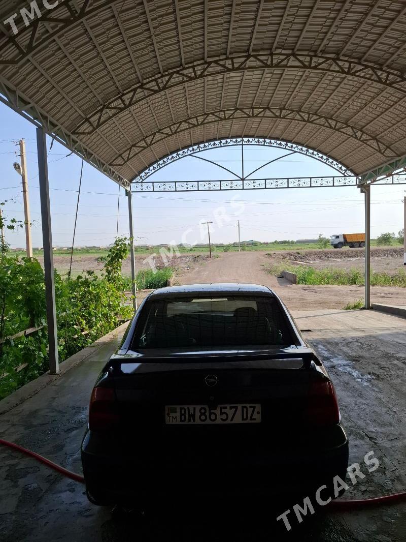 Opel Vectra 2001 - 75 000 TMT - Дашогуз - img 8