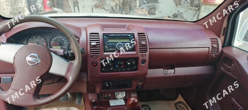 Nissan Navara 2014 - 115 000 TMT - Балканабат - img 2