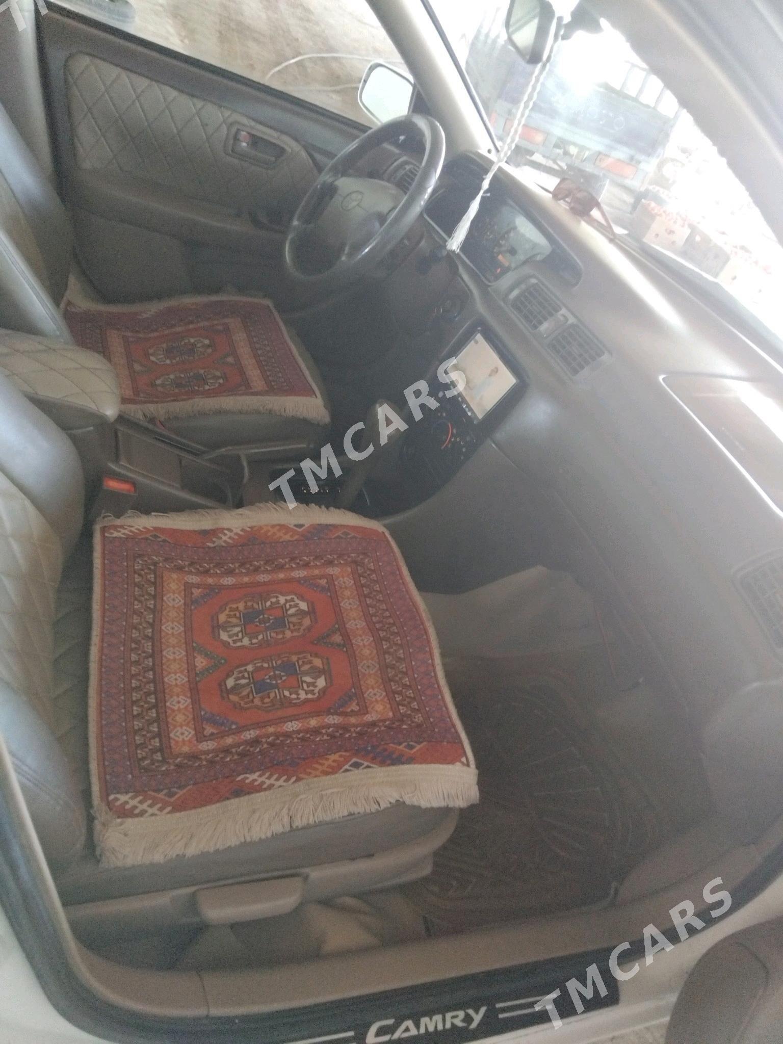 Toyota Camry 1998 - 112 000 TMT - Халач - img 4