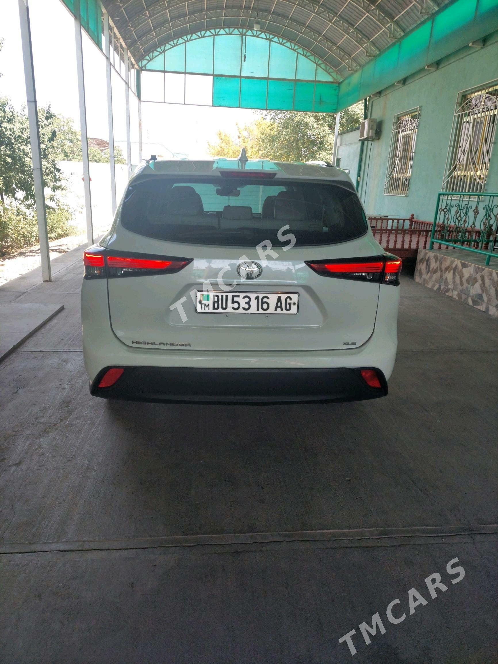 Toyota Highlander 2021 - 640 000 TMT - Ашхабад - img 8