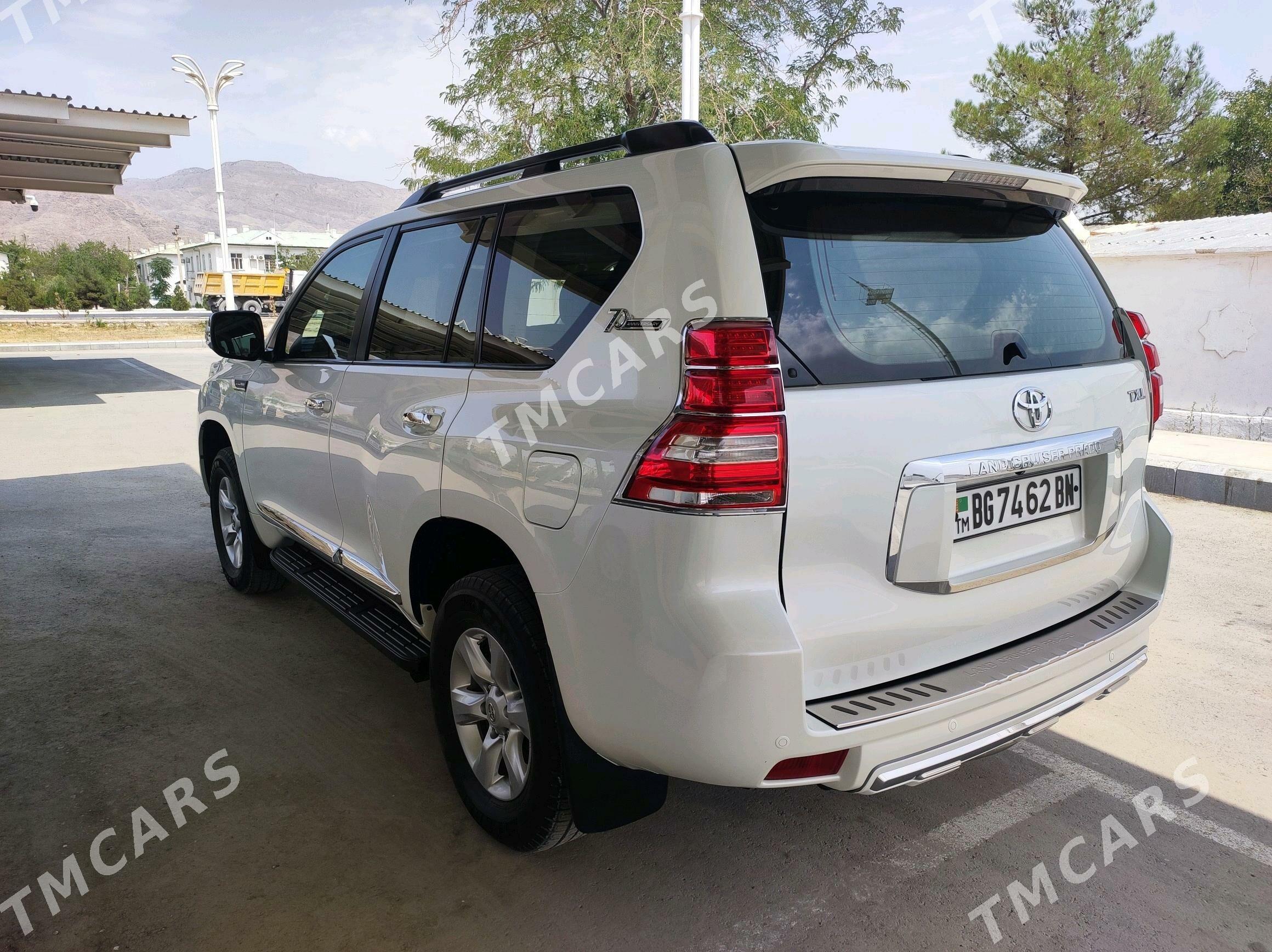 Toyota Land Cruiser Prado 2013 - 540 000 TMT - Balkanabat - img 8