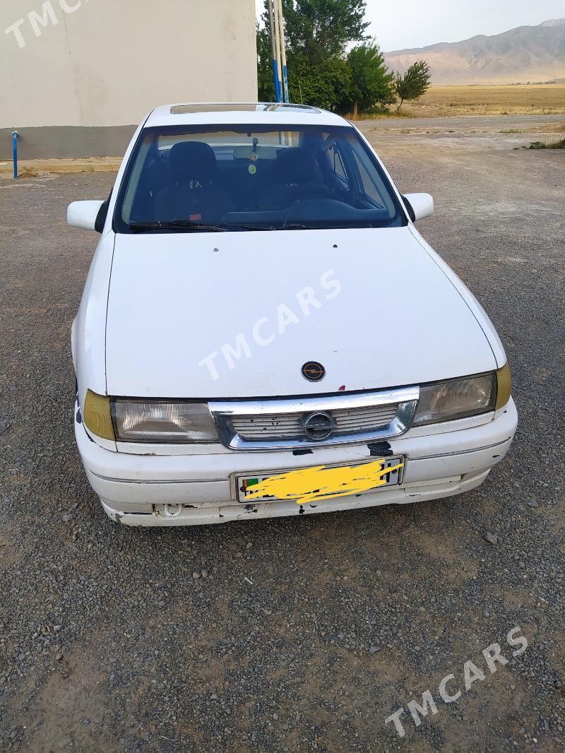 Opel Vectra 1992 - 27 000 TMT - Бахарден - img 2