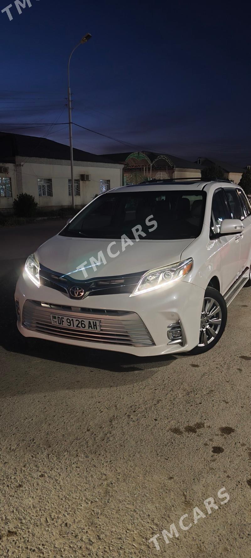 Toyota Sienna 2016 - 480 000 TMT - Ашхабад - img 7
