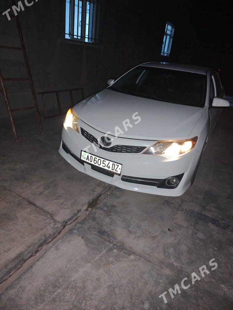 Toyota Camry 2013 - 199 000 TMT - Дашогуз - img 2
