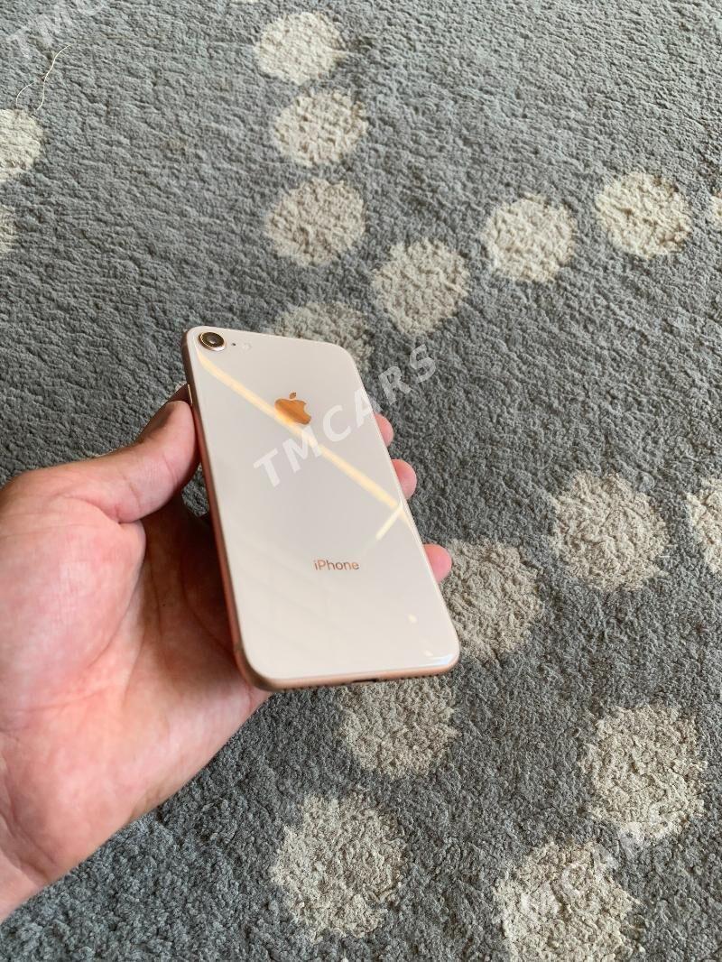 iPhone 8 - Mary - img 9