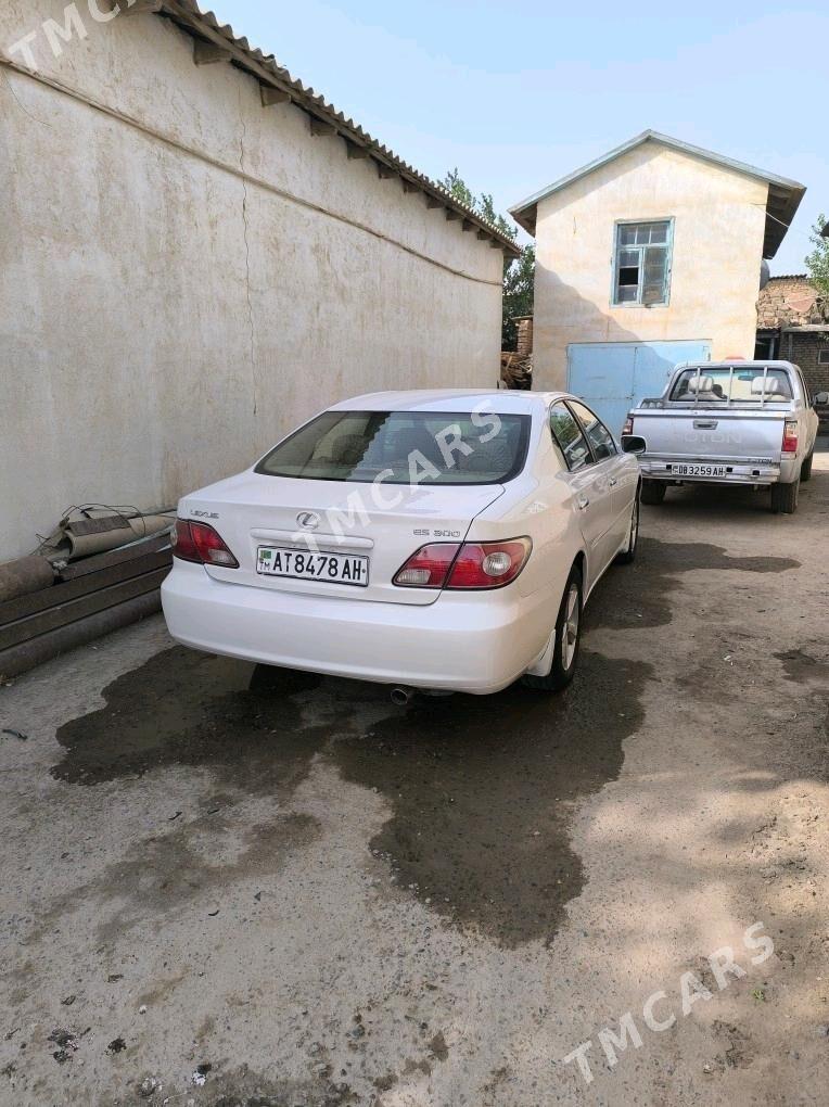 Lexus ES 300 2002 - 155 000 TMT - Теджен - img 2