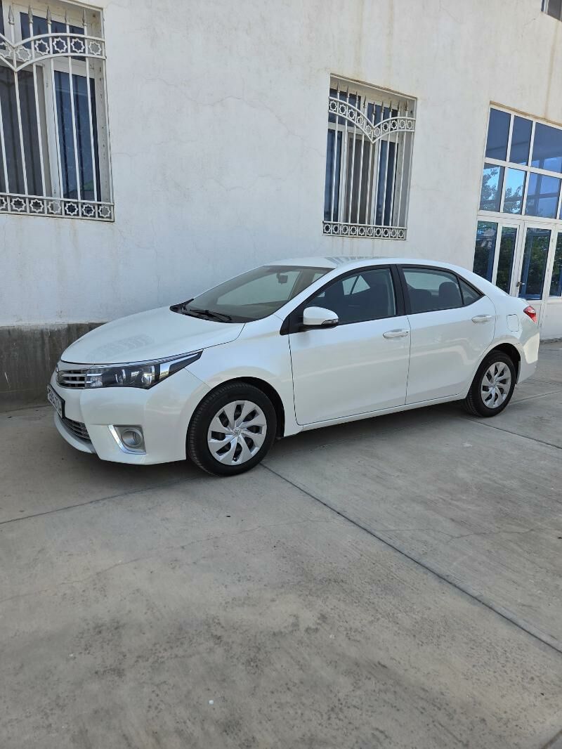 Toyota Corolla 2015 - 250 000 TMT - Täze zaman - img 3